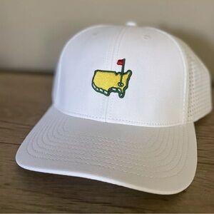 Masters SnapBack hat. Breathable style. Straightht from Augusta. Barely worn.